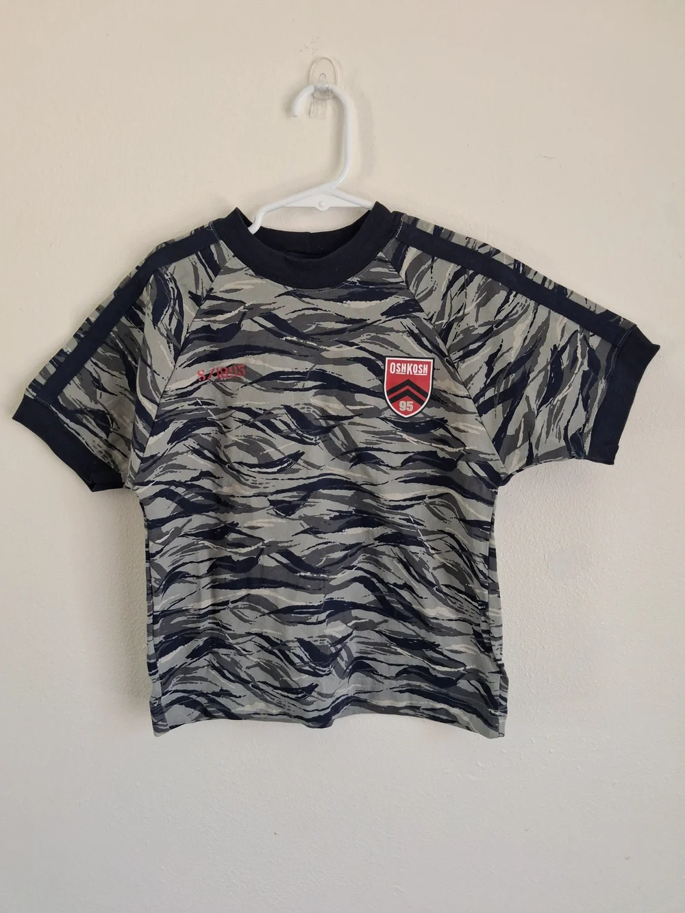 Vintage OshKosh B'gosh Camo Gray Boys' Graphic Tee